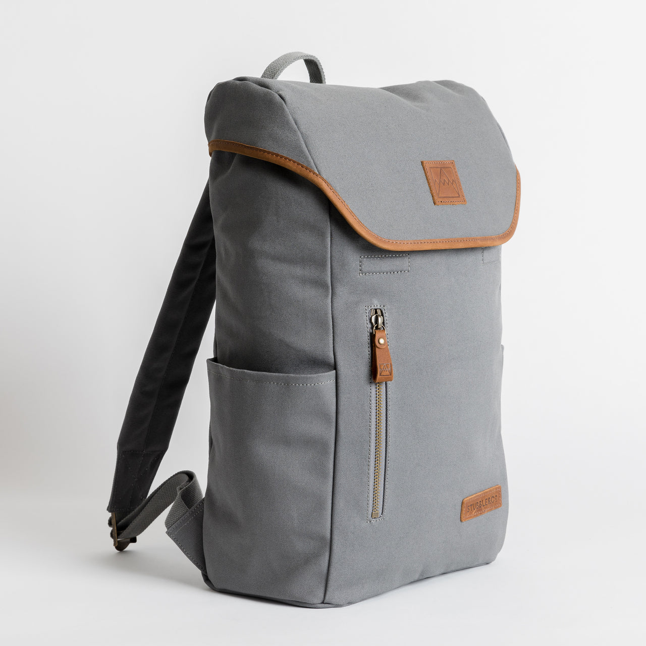 A studio shot of the Daypack Outlet in Grey