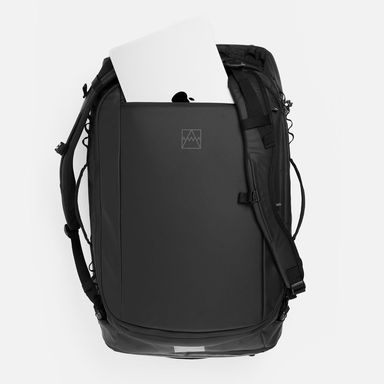 A studio shot of the laptop compartment on a kit bag 65l [All variants]