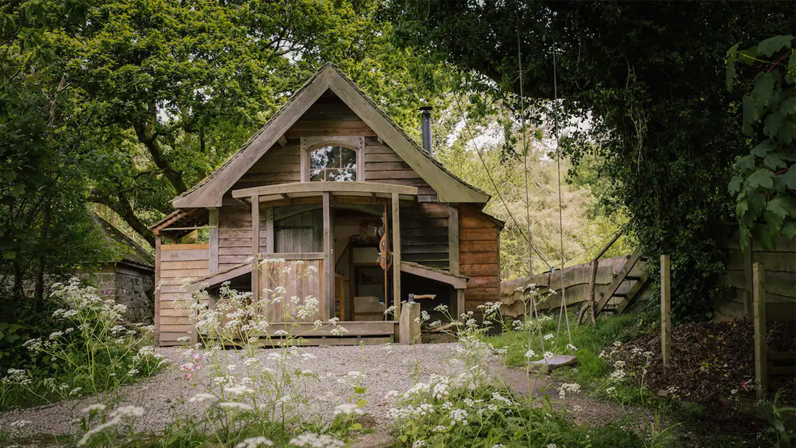 An image of Riverside Cabin on AirbNb